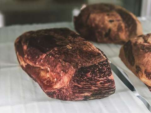 As it ages, the meat will develop a unique taste and aroma.