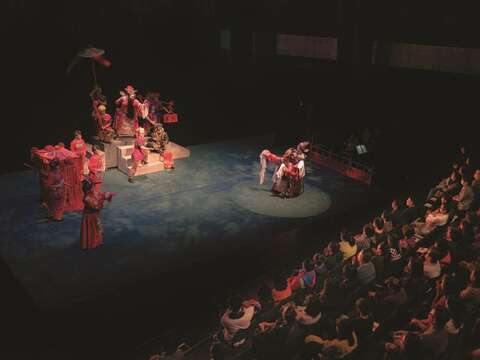 台湾戯曲中心で披露される演目には伝統的な演劇と現代的なスタイルが取り入れられています。(写真/国立伝統芸術中心)