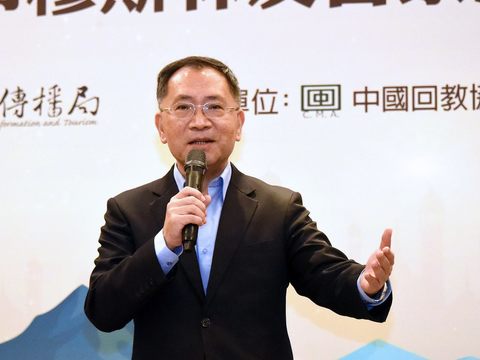 臺北市副市長蔡炳坤熱情邀請穆斯林來臺北旅遊及住宿。