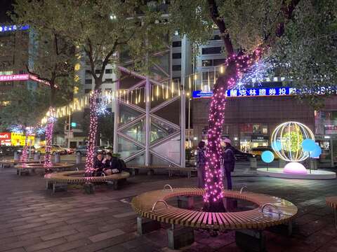 龍門廣場-寶石花圃