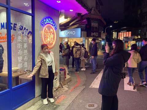 文青語錄店貼成為永康商圈熱門打卡景點