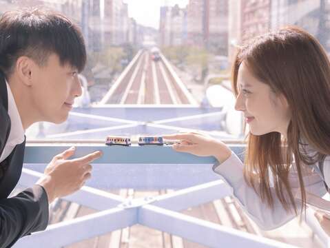 「台北捷運車廂3D造型悠遊卡-歡樂版」
