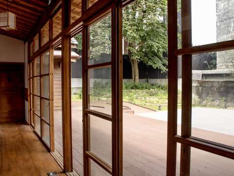 松山療養所宿舍がアートと癒しの空間に変身