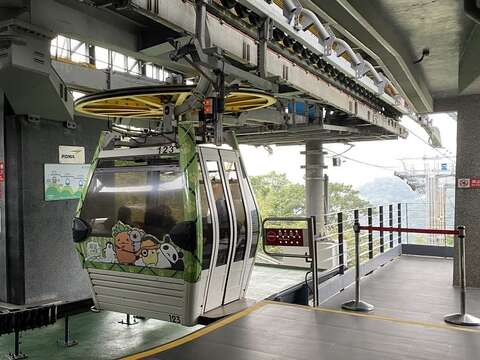貓纜列車