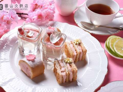 各式粉色的甜點