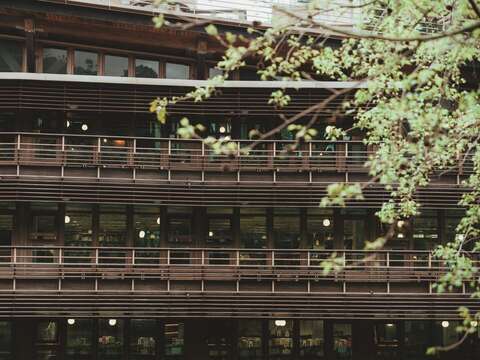 張清華認為,除了推廣綠色建築之外,營造整體綠色環境,有助於打造永續與自然共存的綠色城市。(攝影/張晋瑞)