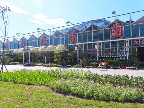 綠地營造重塑與周邊店家相得益彰