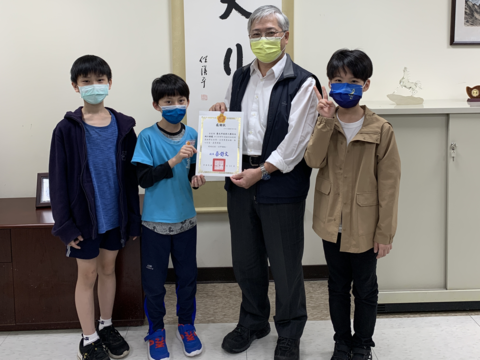 小記者現場採訪