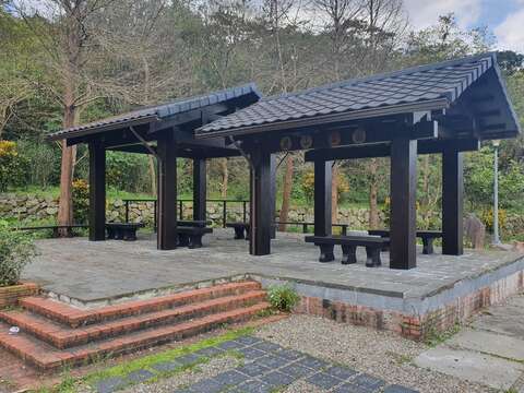 麗山公園涼亭