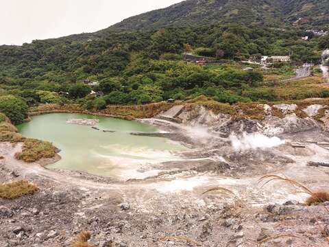 長年に渡り白煙を上げている硫黄谷こそが北投にある温泉の源流です。