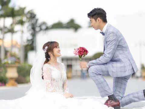 小白宮前的中央大道很適合拍婚紗照。