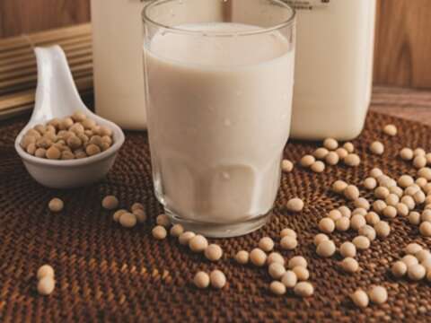The most important step before making any soybean product is to cook the soybean milk to the perfect consistency.