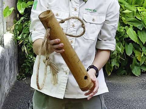 保育員根據不同物種的生態習性，提供多項「行為豐富化」設施