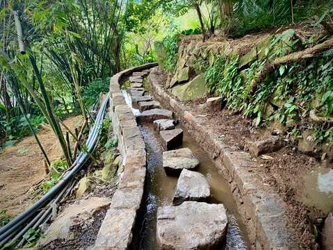 溪山百年古圳跳石步道