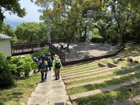 DIY及解散地點–荒山劇場