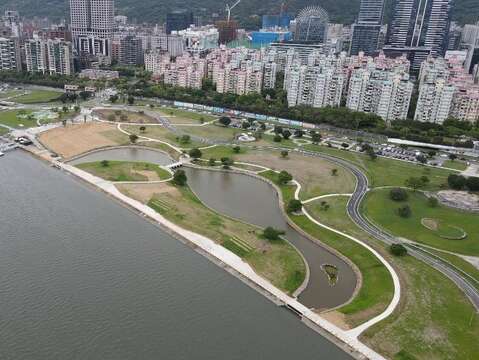 空拍親水灣