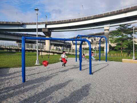 台北市「双園河浜児童プレイグランド」がオープン！