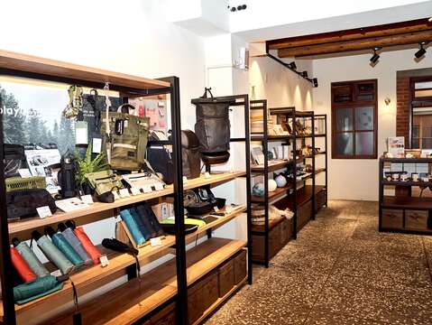 貝殼好室內販售各式各樣商品(圖片來源：臺北市政府文化局)