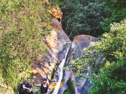 円覚瀑布は台北市内でもアクセスがしやすいハイキングコースの1つです。