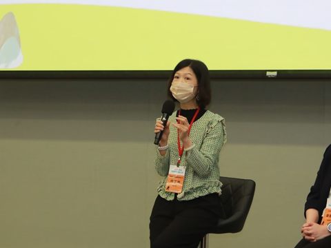 專題座談分享「混合型會議的挑戰與共創」(左至右：中華國際會議展覽協會吳菁正理事長、集思國際會議顧問有限公司陳芷駖副總經理、台北福華大飯店副陳雅惠總經理)(圖片來源：臺北市政府觀光傳播局)