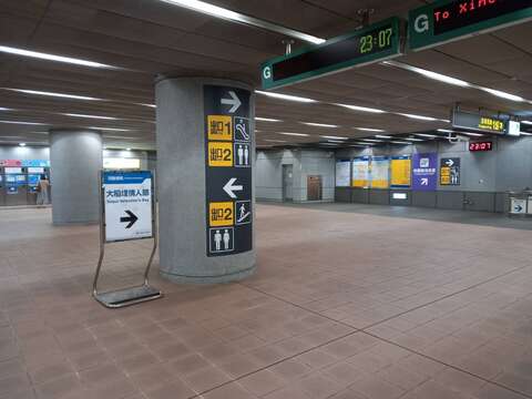 指示牌引導(圖片來源：臺北大眾捷運股份有限公司)
