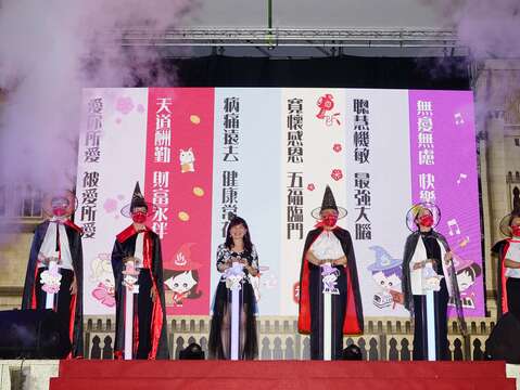 來賓一起精彩開幕(圖片來源：臺北市政府秘書處媒體事務組)