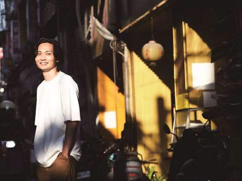 MV導演殷振豪:每個角落都是一個台北故事。(台北畫刊111年8月)