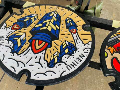 HEO to Hold Exhibition on 24 Limited Edition Manhole Covers at City Hall