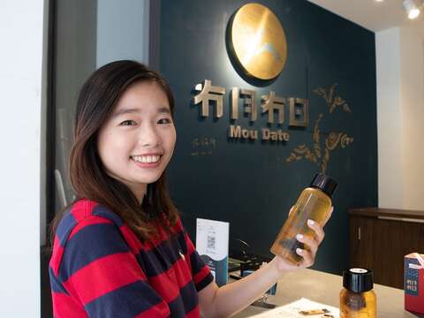 冇日冇月冰萃茶飲店(圖片來源：臺北大眾捷運股份有限公司)