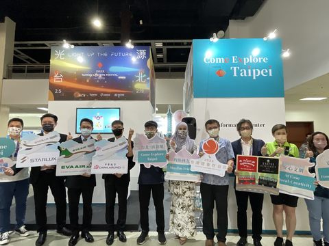 台北市政府觀傳局及台灣三大航空業者攜手赴馬來西亞MATTA旅展推台北觀光與台灣燈會(圖片來源：台北市政府觀光傳播局)