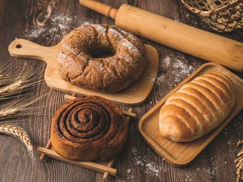 Hip Pun’s cinnamon rolls and Mexican-style bread are the most popular options amongst all of their products.