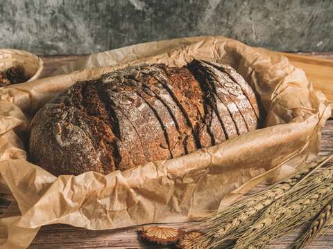 Sousan Tseng Bakery’s whole grain sourdough bread is made from organic wheat grown in Taiwan, giving it a light fragrance and soft texture.