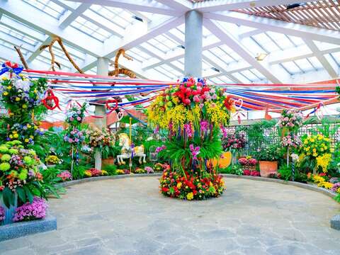 Shilin Residence Chrysanthemum Show Celebrates 20th Anniversary