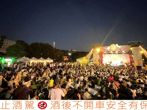 「2022天母啤酒節」活動現場越晚越熱鬧(圖片來源：產業發展局-臺北市市場處)