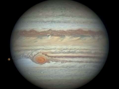 木星與Io衛星(圖片來源：臺北市立天文科學教育館)