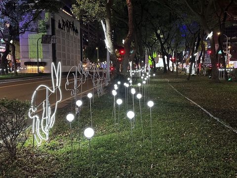 敦化南路光環境(圖片來源：臺北市政府觀光傳播局)