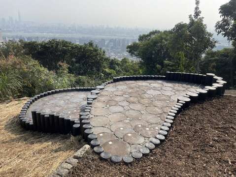 文間山平台現況(圖片來源:臺北市政府工務局大地工程處)
