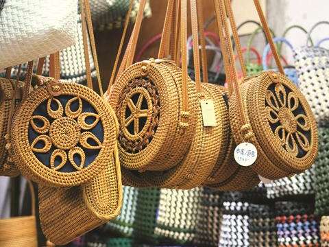 The qiezi-dai and reed bags are the “must-buy” in Gao Jian Bucket Shop.