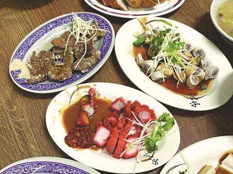 麺類などの屋台料理は、観光客でも気軽に楽しめる台湾の味です。