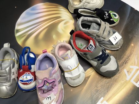 2023台灣燈會遺失物-等待成雙的鞋子。(圖片來源：臺北市政府觀光傳播局)