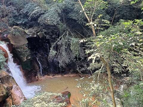松溪瀑布美景(圖片來源：臺北市政府工務局大地工程處)