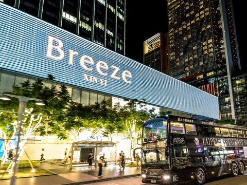 邊享美食邊欣賞北市夜色美景(圖片來源：臺北市政府觀光傳播局)