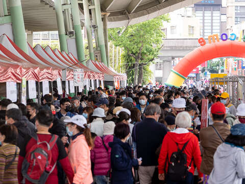 臺北傳統市場節每年吸引眾多民眾前往參加(圖片來源：產業發展局-臺北市市場處)