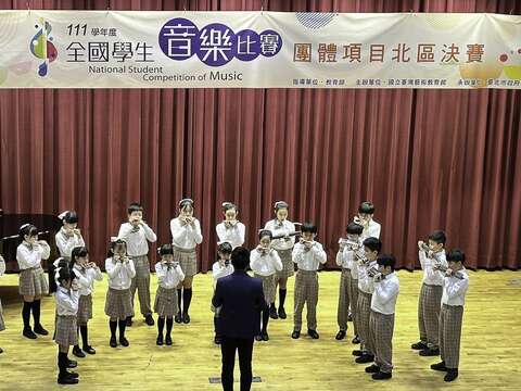 小朋友們準備了精采的節目要慰勞辛苦的媽媽們(萬興國小口琴隊) (圖片來源：臺北市立動物園)