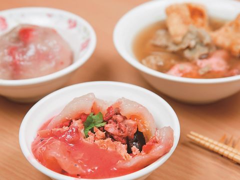 「川業肉圓」主打手工醃製肉餡的紅糟肉圓。（攝影／林煒凱）(圖片來源：臺北市政府觀光傳播局)