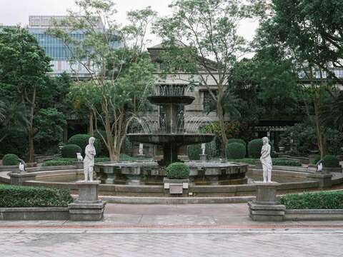 The Baroque garden within the park, with its beautiful and symmetrical design, is a must-visit attraction.