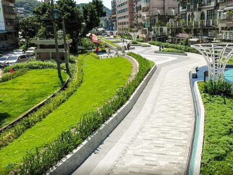 磺港溪A段-安全趣味的通學小徑(圖片來源：臺北市政府工務局公園路燈工程管理處)