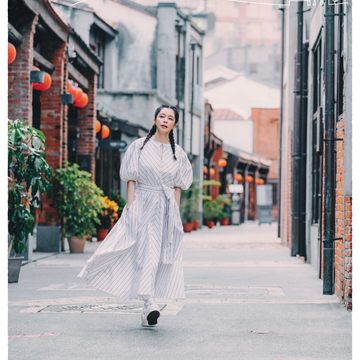 徐若瑄漫步剝皮寮，體驗臺北的文化與歷史(圖片來源：臺北市政府觀光傳播局)