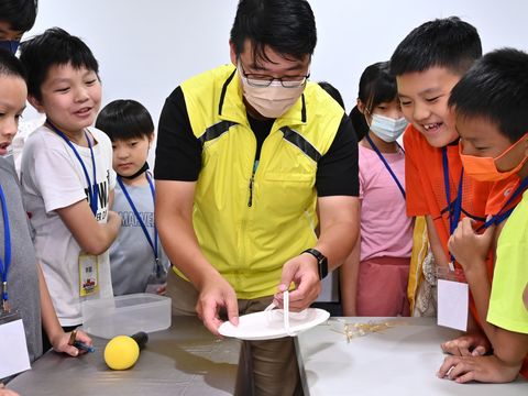 志願服務基礎課程讓學員們了解團隊合作的重要性(圖片來源：臺北市政府觀光傳播局)
