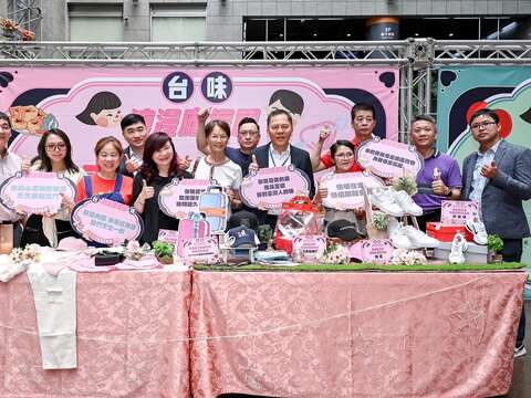 豐富多元的士林夜市商圈特色產品(圖片來源：臺北市商業處)